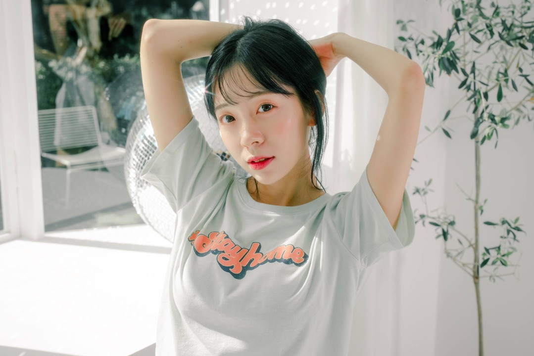 李素英leeesovely写真图包合集下载【46套】-玩图志